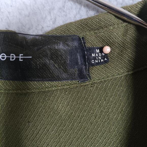 CodeXMode Romper Size Medium Olive Green Pull on Short Sleeve Button Up Pockets - Picture 7 of 12